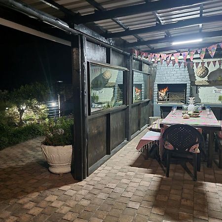 Paradise Self-Catering Units 제프리스 베이 외부 사진