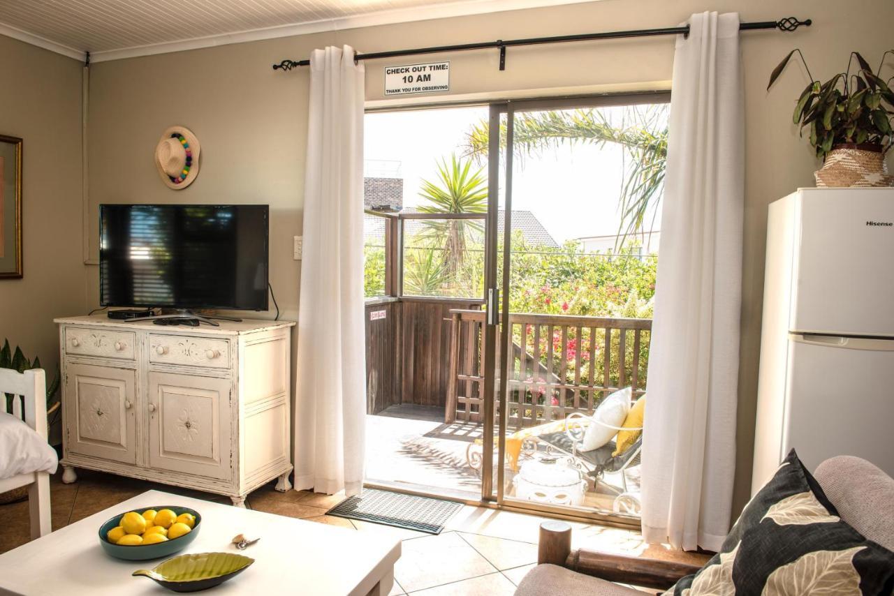 Paradise Self-Catering Units 제프리스 베이 외부 사진